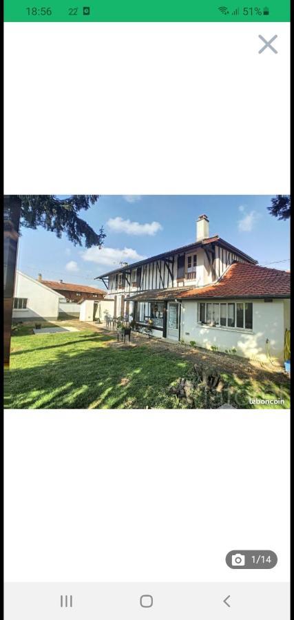 Maison A Colombages Norrois Luaran gambar